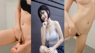 หลุดสาวผมสั้น เล่นเสียว ตั้งกล้องถ่ายคลิปเย็ด คลิปหลุด น้องต้นอ้อสาวสวยหุ่นดีตั้งกล้องช่วยตัวเองในห้องน้ำ